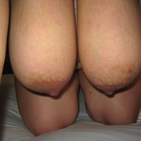 Pic #1Nude Friend Carla In Hotel