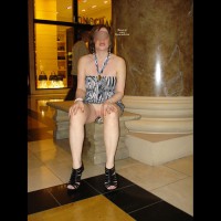 Pic #2 Bottomless Amateur:&nbsp;*UM TQ - Upskirt 1