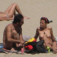 Pic #4 Beach Voyeur:&nbsp;She Is Mad At The Photographer