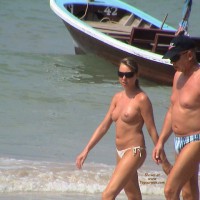 Pic #7 Beach Voyeur:&nbsp;Miky Is Back... Again 2