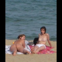 Pic #8 Beach Voyeur:&nbsp;Nude Blonde Showering