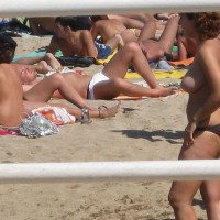 Pic #2 Beach Voyeur:&nbsp;Breast Selection