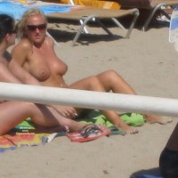 Pic #8 Beach Voyeur:&nbsp;Breast Selection