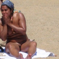 Pic #7 Beach Voyeur:&nbsp;Beach Voyeur: Revealing Brunette