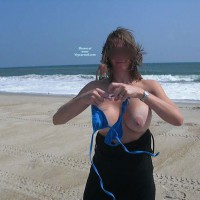 Pic #7 Topless Amateur:&nbsp;*SP A Day At Nags Head