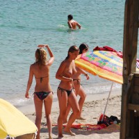 Pic #2 Beach Voyeur:&nbsp;Friends In Ibiza