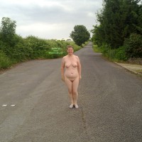 Pic #4 Nude Friend:&nbsp;Getting Brave