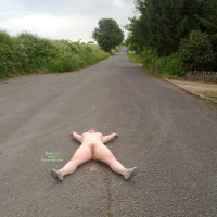 Pic #5 Nude Friend:&nbsp;Getting Brave