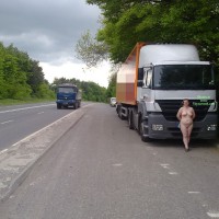 Pic #1 Nude Friend:&nbsp;Getting Brave