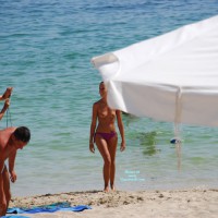 Pic #4 Beach Voyeur:&nbsp;More Friends