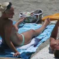 Pic #2 Beach Voyeur:&nbsp;Sunny Tenerife