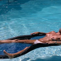 Pic #2 Nude Amateur:&nbsp;Pool Time
