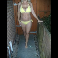 Pic #2 Topless Wife:&nbsp;Saras First Time