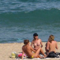 Pic #6 Beach Voyeur:&nbsp;*NW Beach Voyeur: Beach Scenes 7