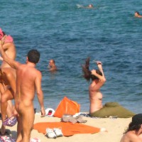Pic #3 Beach Voyeur:&nbsp;Beach Voyeur: Smiling Stripping