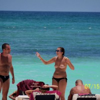 Pic #2 Beach Voyeur:&nbsp;Riviera Mexico