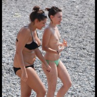 Pic #3 Beach Voyeur:&nbsp;Nice... France # 3
