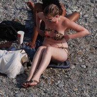 Pic #8 Beach Voyeur:&nbsp;Nice... France # 8
