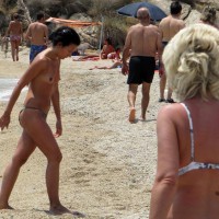 Pic #3 Beach Voyeur:&nbsp;Mykonos 2010 2