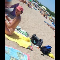 Pic #3 Beach Voyeur:&nbsp;Girl Topless On The Beach