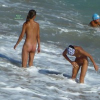 Pic #5 Beach Voyeur:&nbsp;*NW 2 Sis Enjoy Cold September Water 2