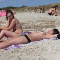 Pic #5 Beach Voyeur:&nbsp;Balearic Islands This Summer