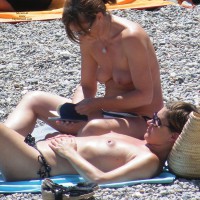 Pic #2 Beach Voyeur:&nbsp;Topless Dans Le Sud