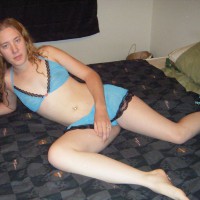 Pic #2 Bottomless Amateur Trying To Look Sexy