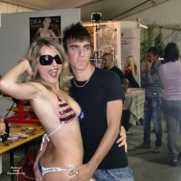 Pic #1 Bottomless Girlfriend:&nbsp;Ele And The Sexexpo