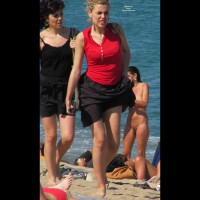 Pic #6 Beach Voyeur:&nbsp;Taking Out The Bra And Others