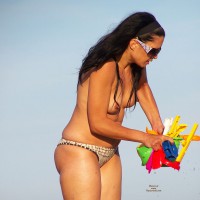 Pic #4 Beach Voyeur:&nbsp;Mature Beach