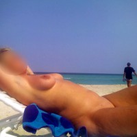 Pic #2 Nude Friend:&nbsp;Mature Beach