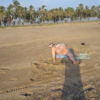 Pic #2 Nude Wife:&nbsp;Hot Public Beach