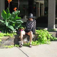 Pic #8 Pantieless Wife:&nbsp;Mature Beauty Out To Dinner