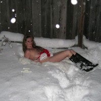 Pic #7 Nude Amateur:&nbsp;*SC Hot In The Snow