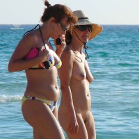 Pic #6 Beach Voyeur:&nbsp;Mallorca Beach Walk 2