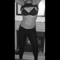 Pic #4 Pantieless Amateur Sunday