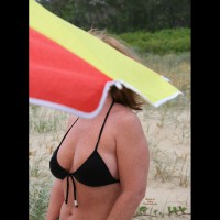 Pic #7 Topless Amateur:&nbsp;Putting On Bikini Top...