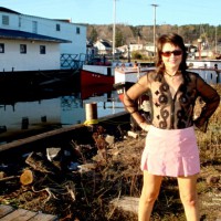 Pic #3 Topless Wife:&nbsp;Midwest Cindy On The Southshore