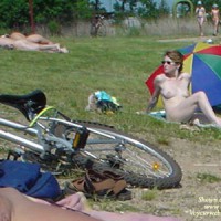 Pic #2 Beach Voyeur:&nbsp;Nudist Pictures