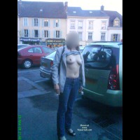 Pic #3 Pantieless Wife:&nbsp;Gros Bisous