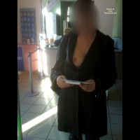 Pic #5 Pantieless Wife:&nbsp;Gros Bisous