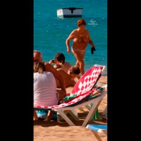 Pic #4 Topless Amateur:&nbsp;Beach Day 2