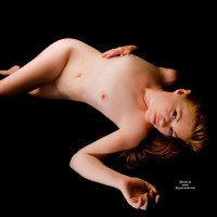 Pic #4 Nude Girlfriend Trying Out A New Camera