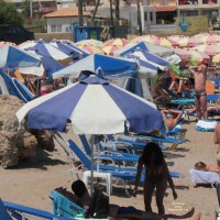 Pic #4 Beach Voyeur:&nbsp;Crete's Beach