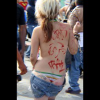 Pic #5 Topless Girl