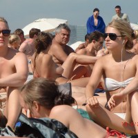 Pic #3 Topless At The Beach