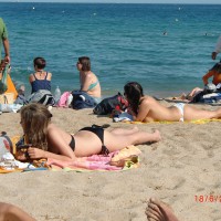 Pic #6 Topless At The Beach