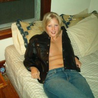 Pic #3 Wife In Bed