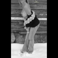 Pic #2 4fun14 Sexy In The Cold